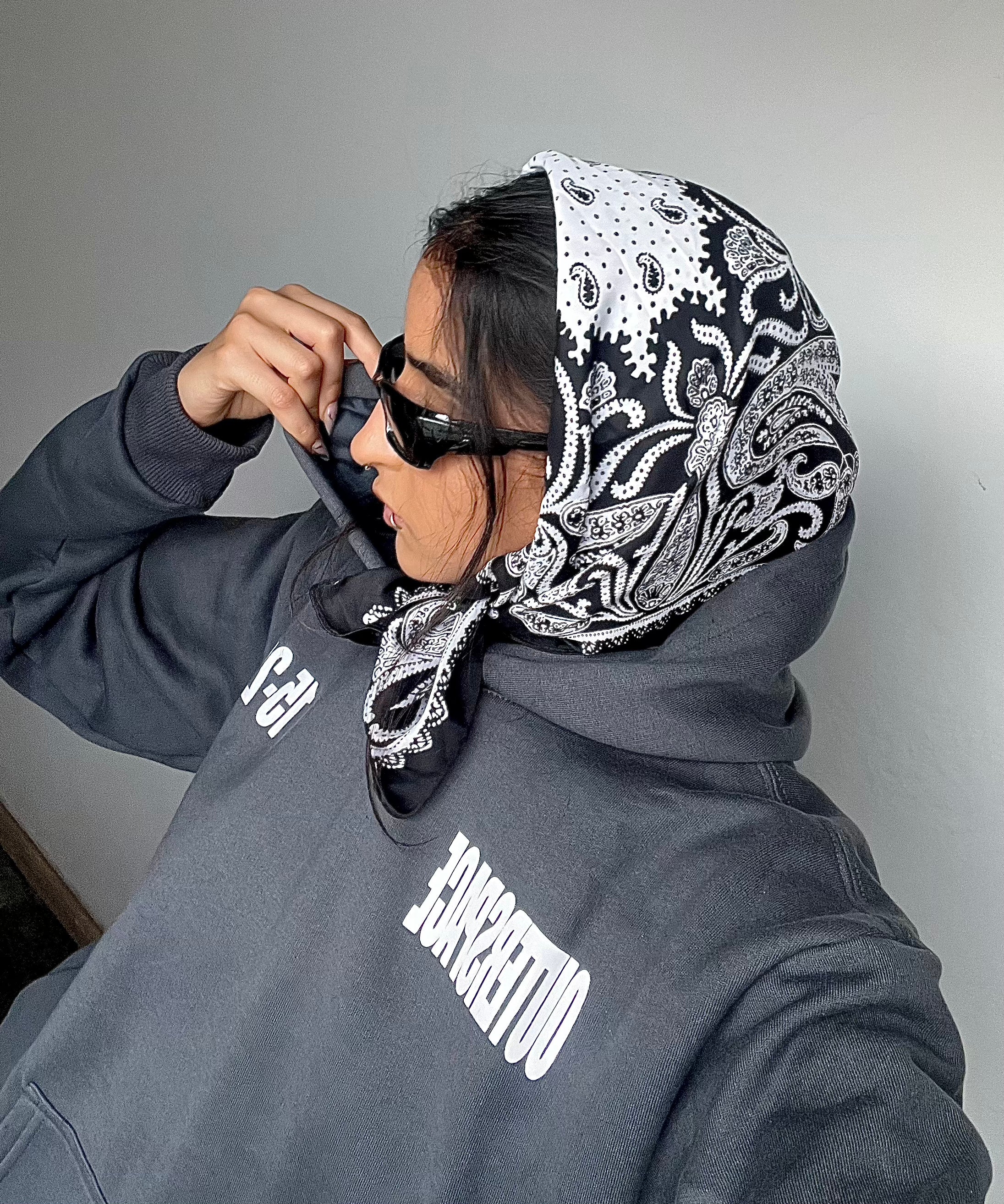 Lenço Seda "Bandana" - Outersapce